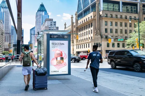 Follo-programmatic-dooh- (by JCDecaux)